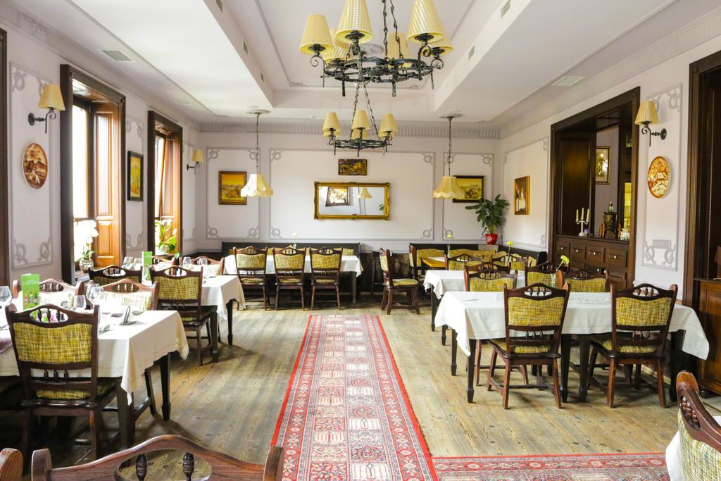 Hotel Slavia Salonta Εξωτερικό φωτογραφία