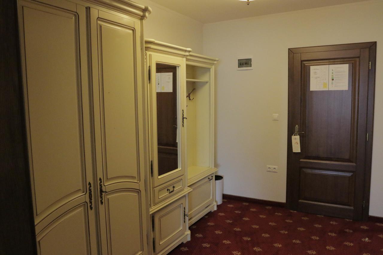 Hotel Slavia Salonta Εξωτερικό φωτογραφία